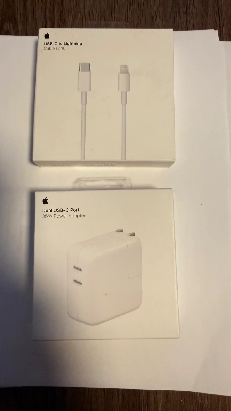 Apple 35W Dual USB-C Port Adapter & USB-C to Lightning Cable - photo 5