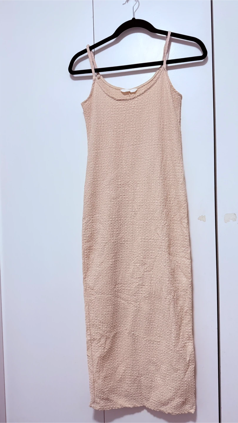 H&M Beige Textured Midi Dress