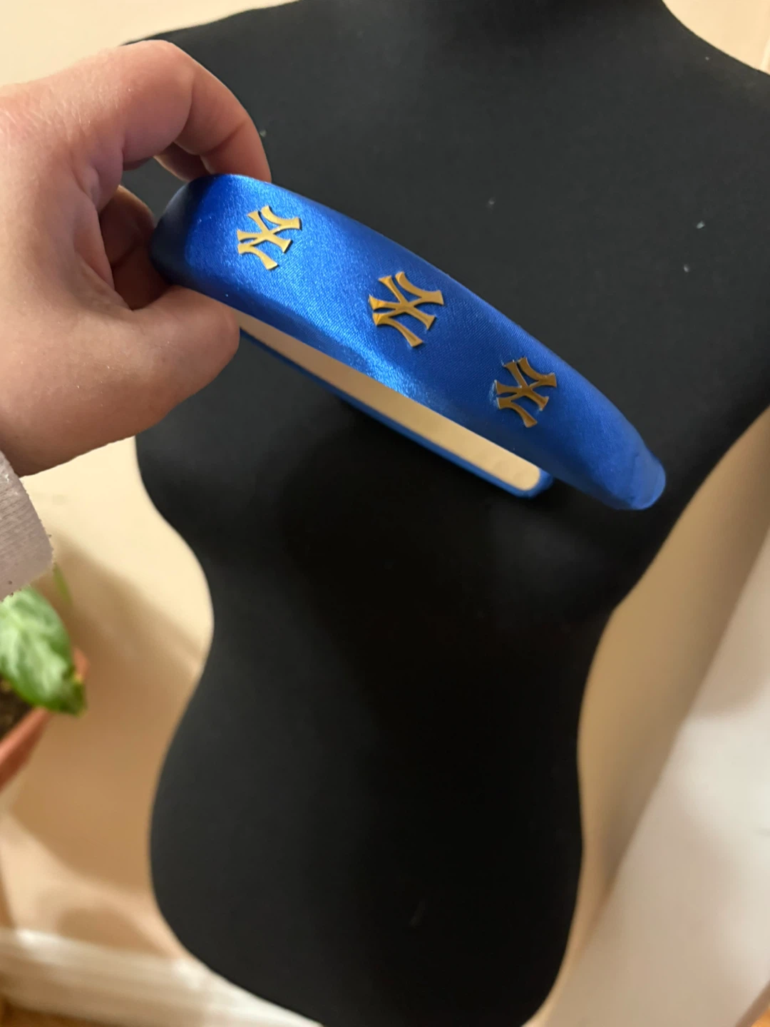 New York Yankees Blue Satin Padded Headband