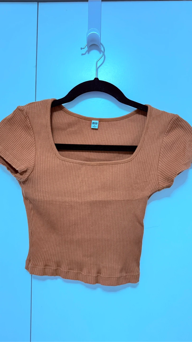 buy all 10 for 40, or 5 each UNIQLO Tops, polo shirts, heat tech