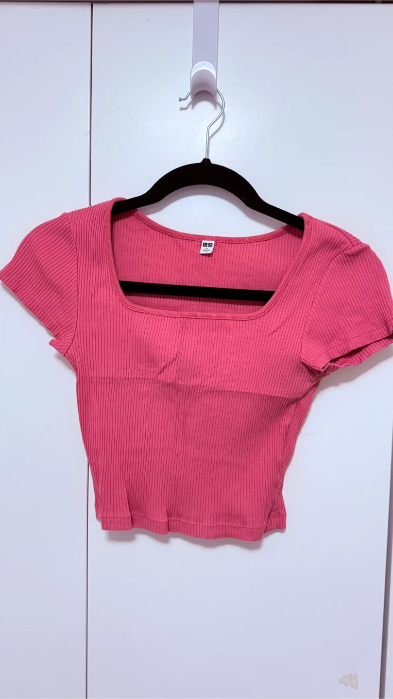 buy all 10 for 40, or 5 each UNIQLO Tops, polo shirts, heat tech - photo 2