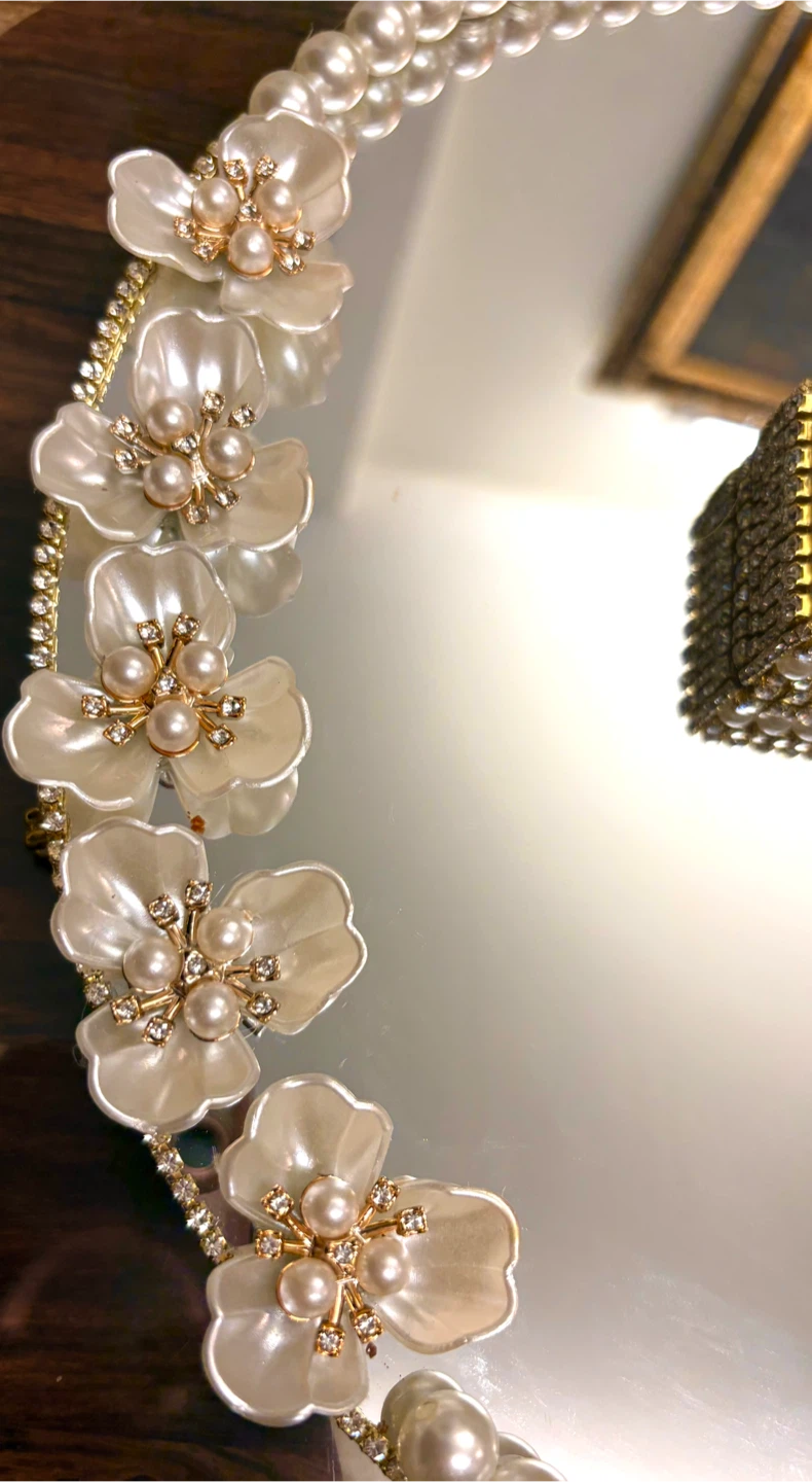 Round Mirror Tray with Faux Pearls, rhinestone & white floral - photo 5