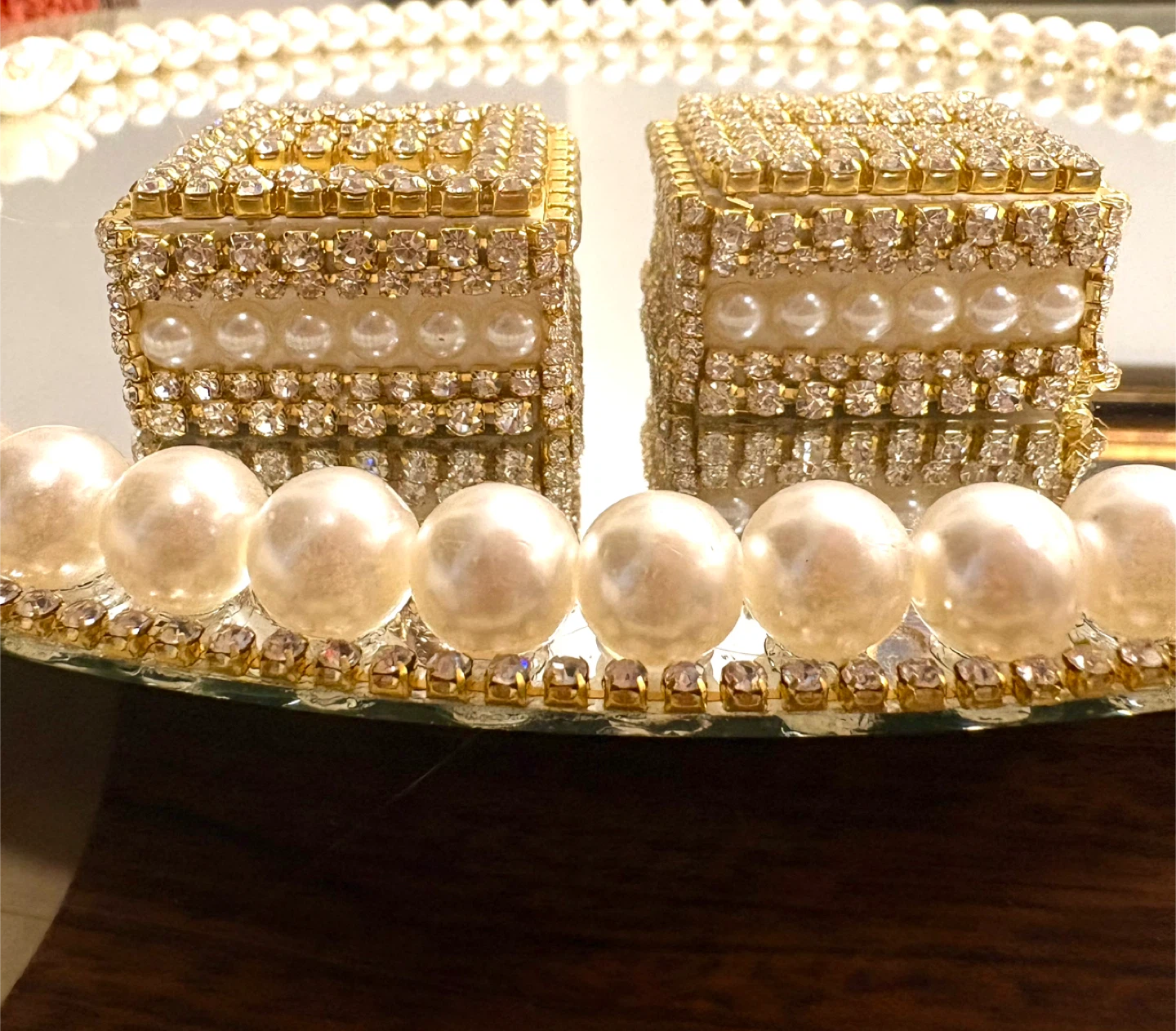 Round Mirror Tray with Faux Pearls, rhinestone & white floral - photo 2