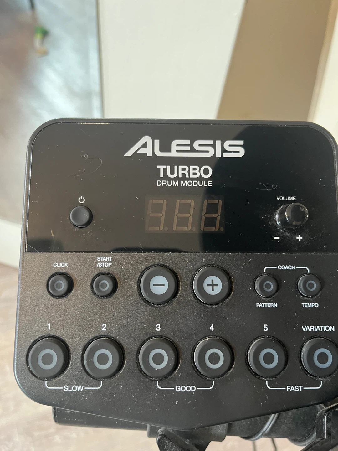 Alesis Turbo Mesh Electronic Drum Kit + Seat - photo 2
