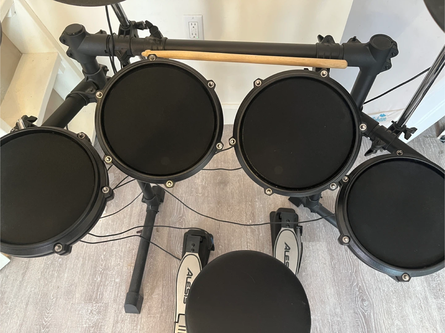 Alesis Turbo Mesh Electronic Drum Kit + Seat - photo 3