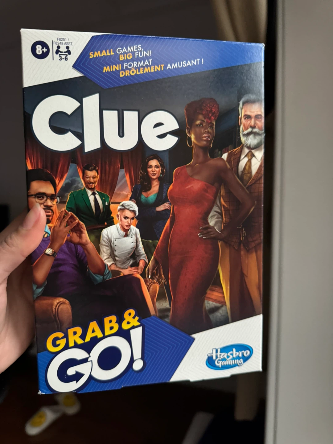 Clue Grab & Go! Board Game by Hasbro Gaming