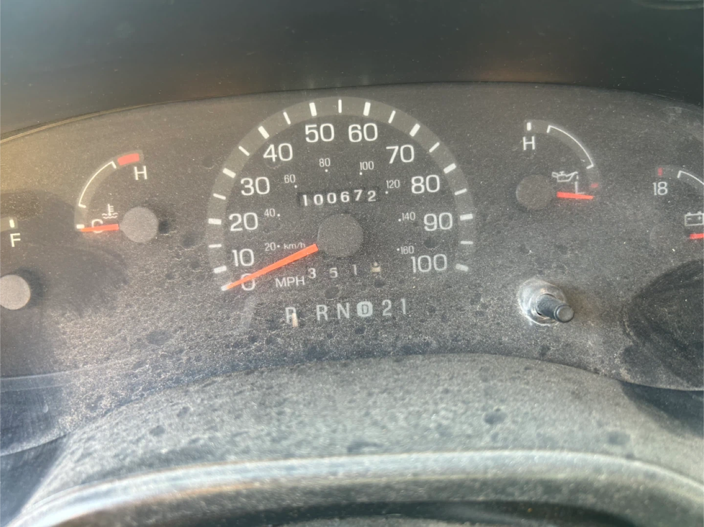 2003 Econoline E250 cargo van - photo 2
