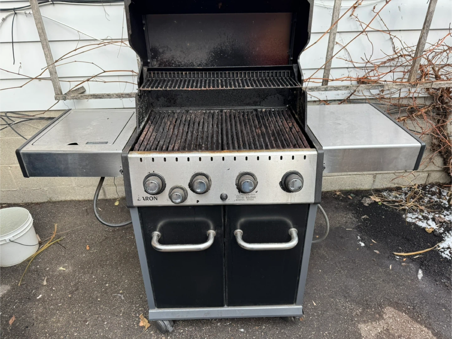 Broil King Baron Natural Gas Grill with Side Burner - photo 2