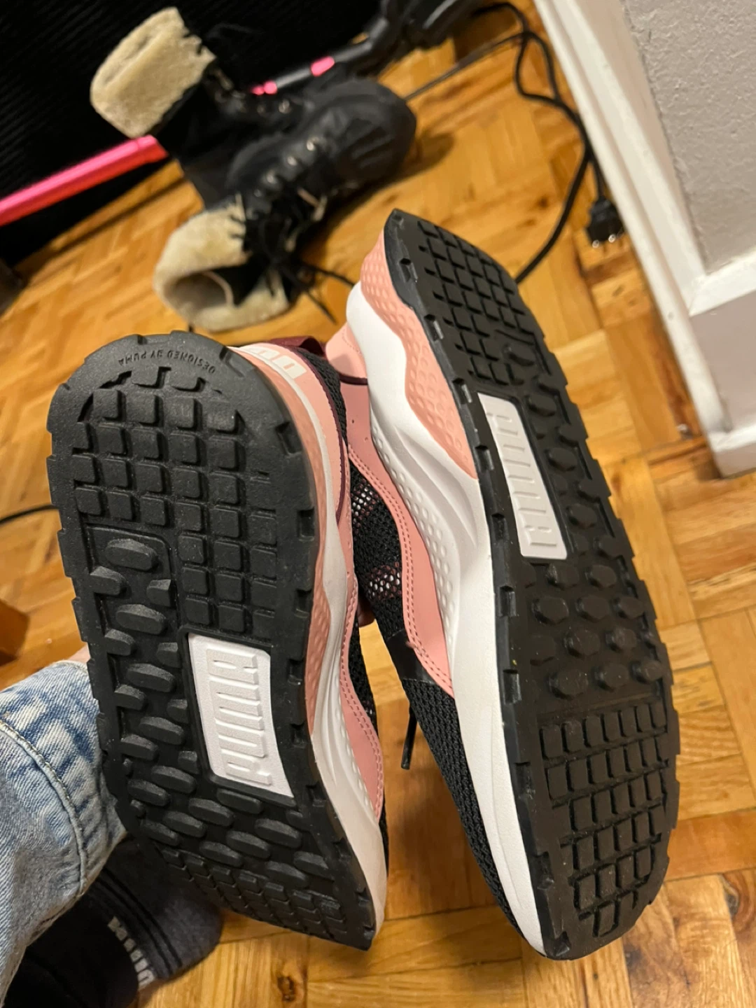 Brand NEW Puma Anzarun 2.0 .Size 7sneaker - photo 4