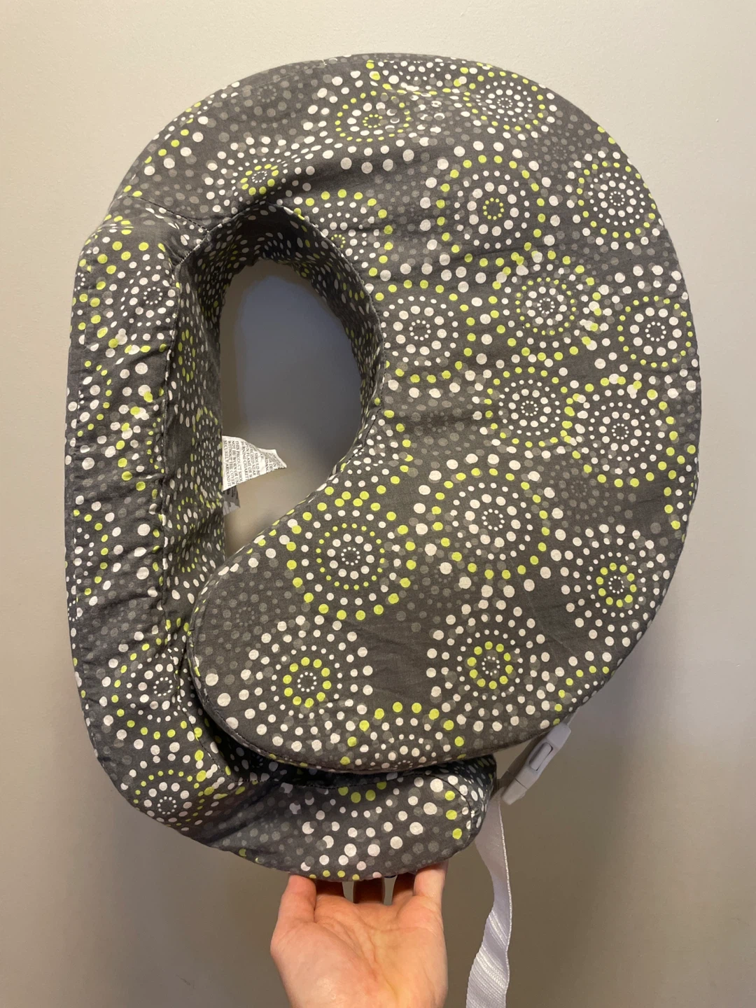 Nursing Pillow (Good as new; never used) - photo 2