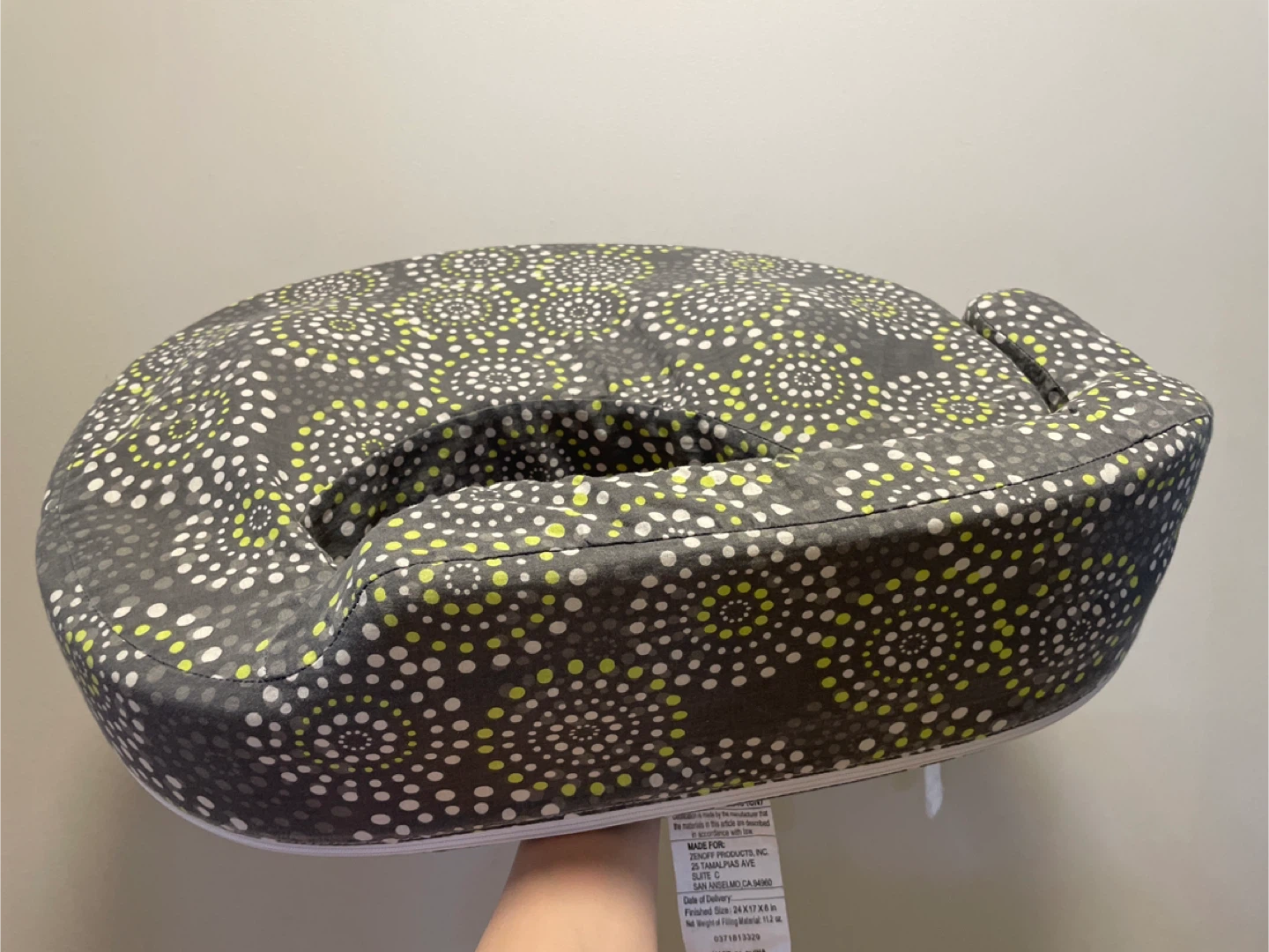 Nursing Pillow (Good as new; never used) - photo 4