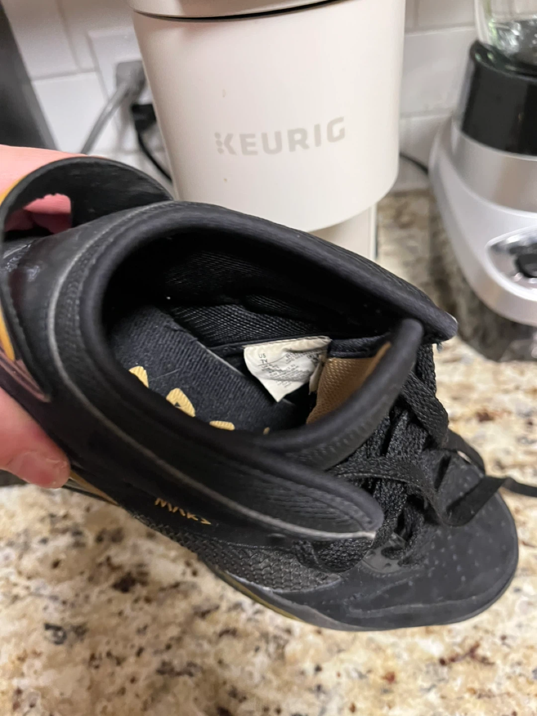 Mint condition 7Y Air Jordan Mars 270 Black Gold Sneakers - photo 4