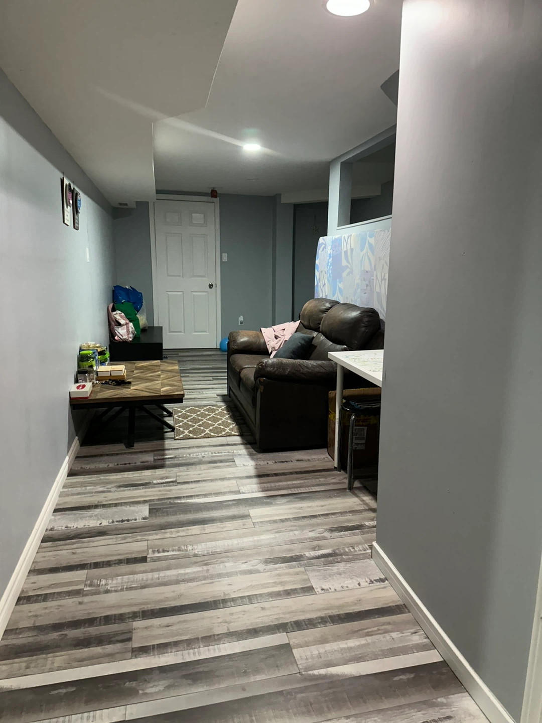One bedroom beautiful basement From July - photo 2