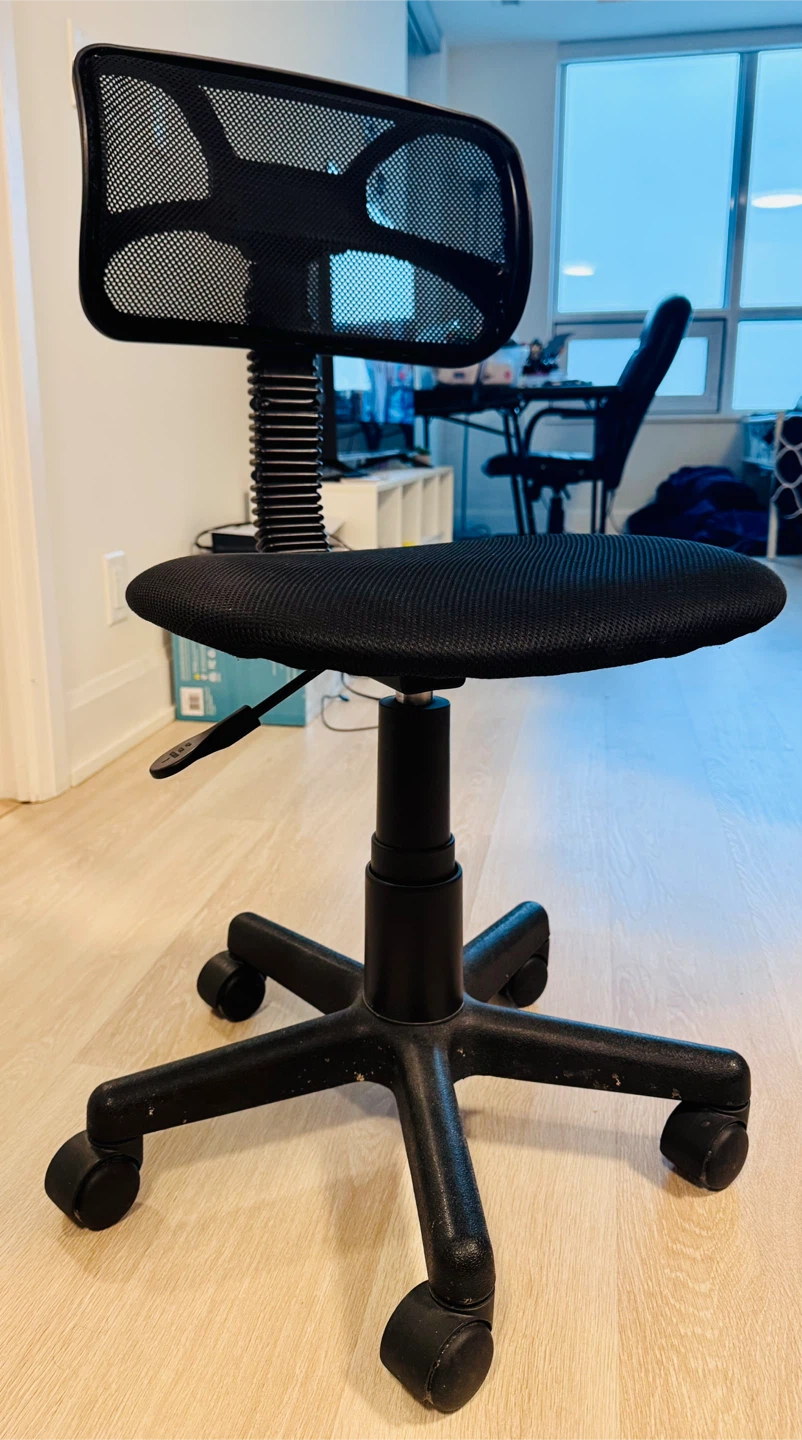 Office Chair for Sale – Good Condition