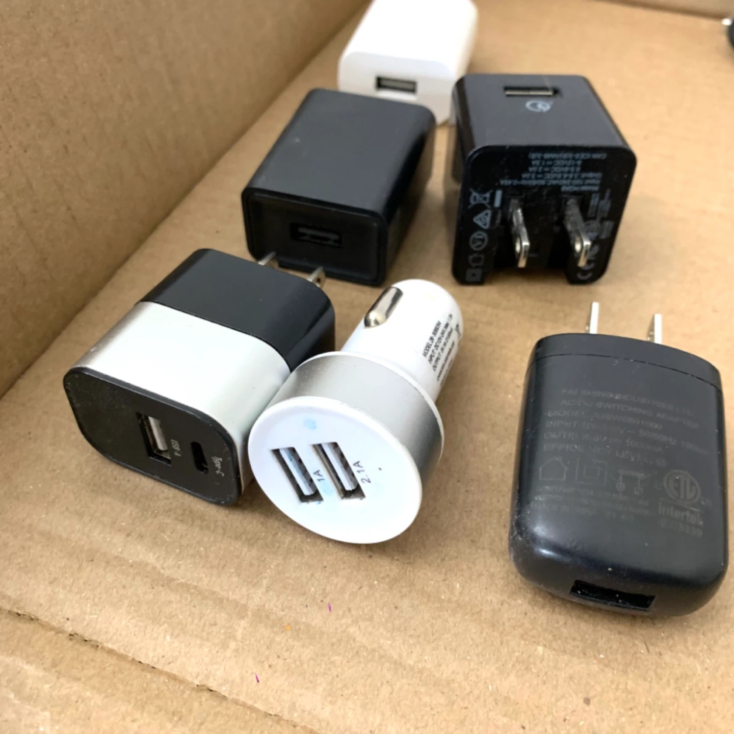 Mixed USB Wall Blocks & Car Chargers - Electronics - photo 5