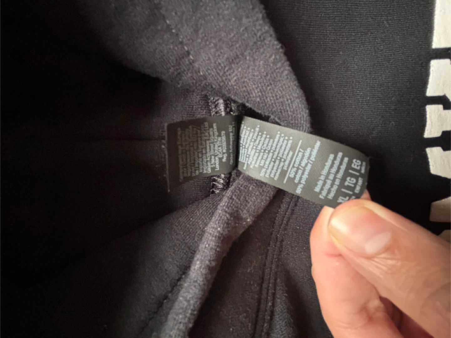 Gildan Black Heavy Blend Tomken Tigers Hoodie - photo 5