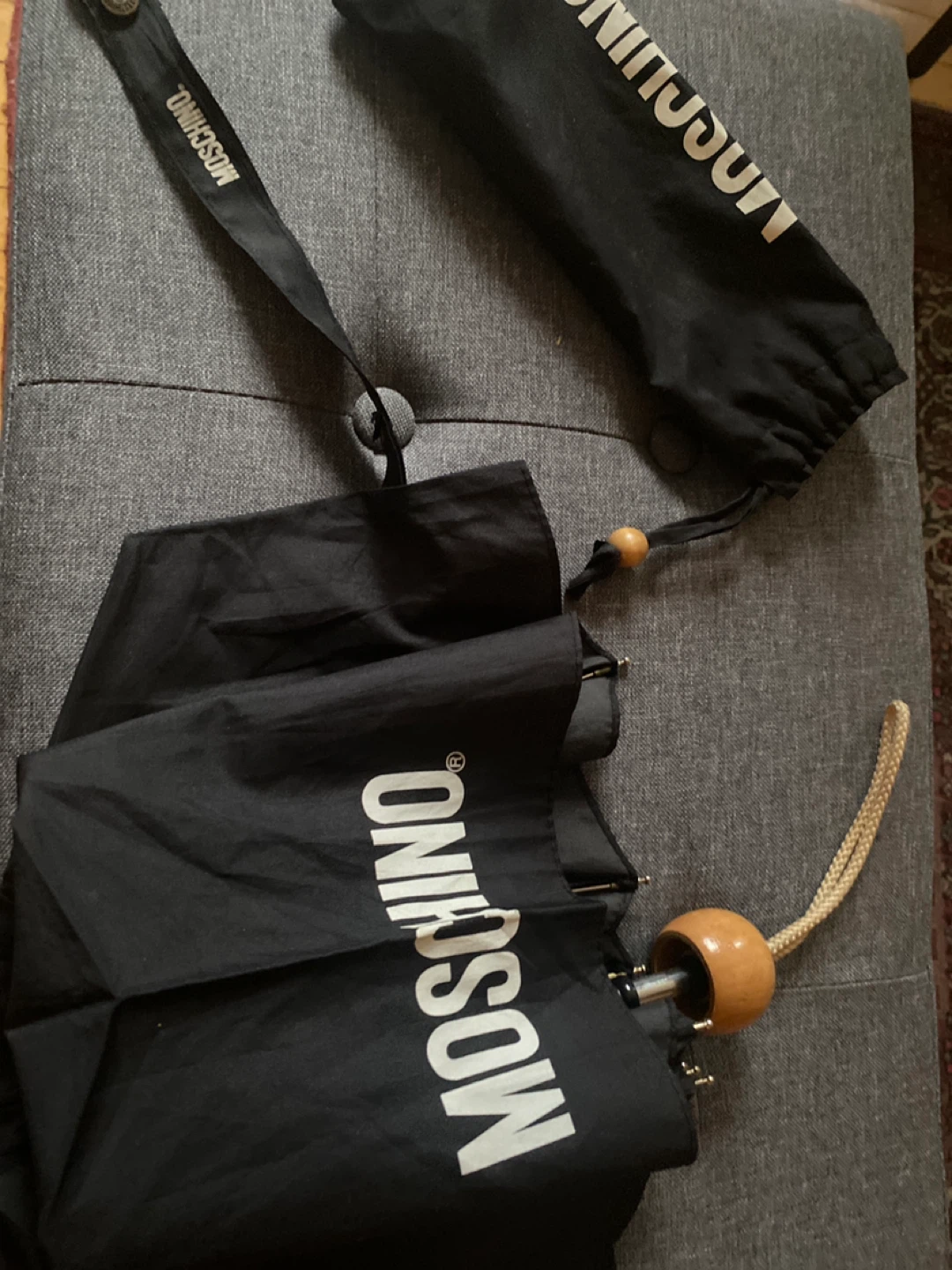 Moschino Black Umbrella with Pouch - photo 3