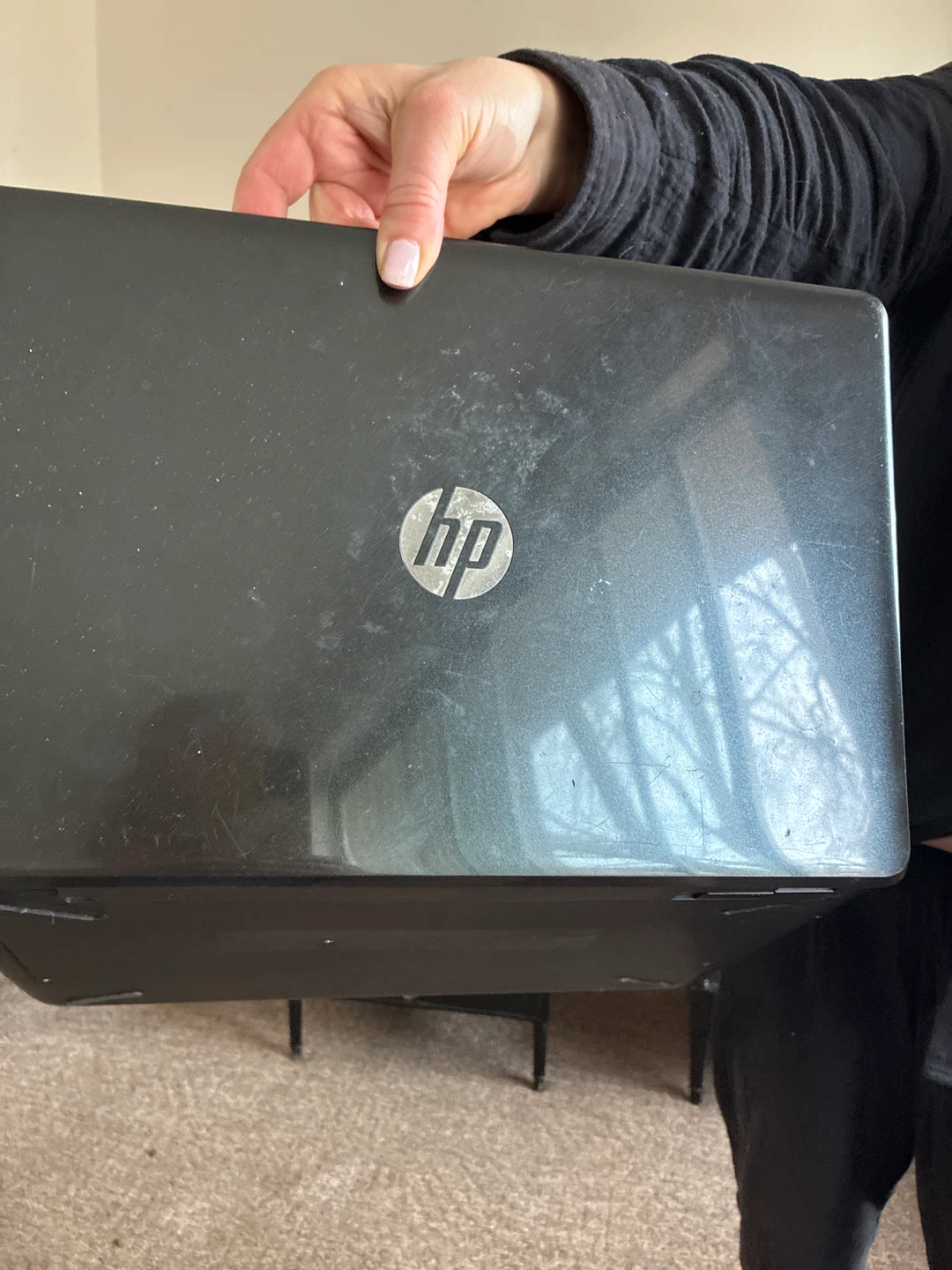 HP Laptop - photo 2