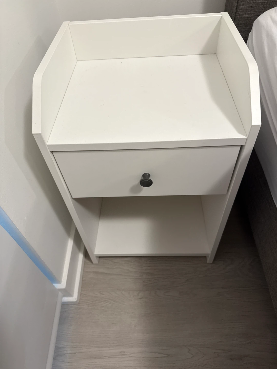 TWO White Nightstands with Drawer - photo 2
