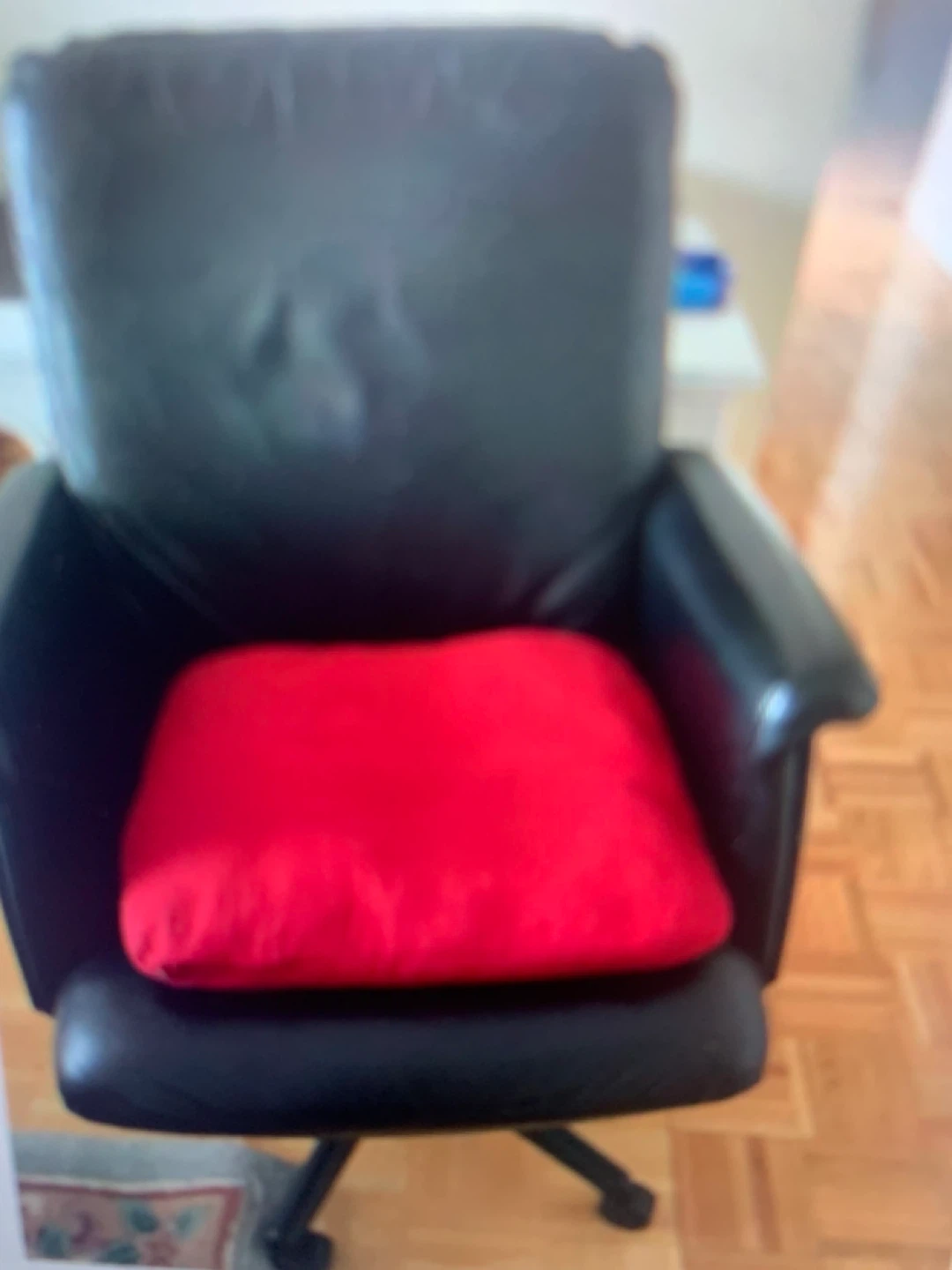 Office & Accent leather chairs - photo 2