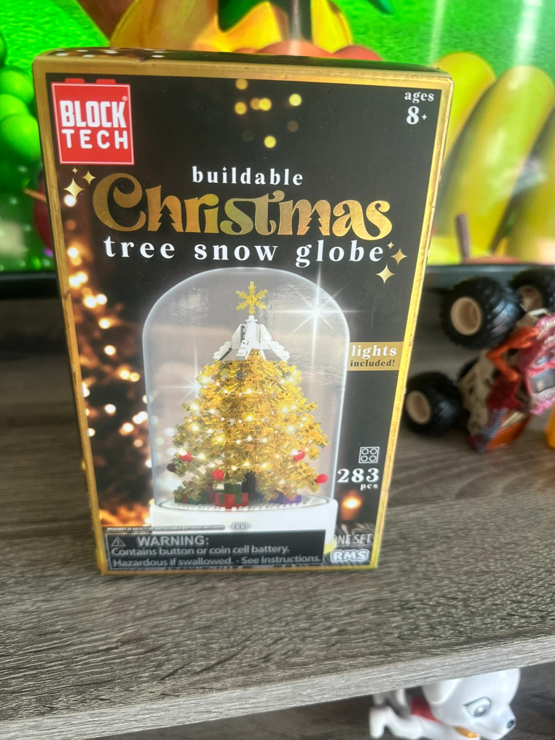 BLOCK TECH Buildable Christmas Tree Snow Globe