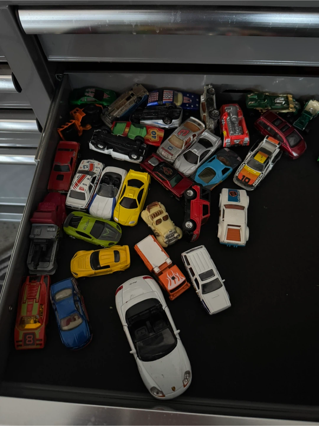 Vintage car and Tonka lot - photo 2