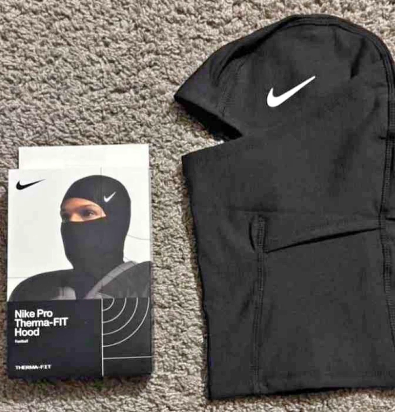 Nike Pro Therma-FIT Hood