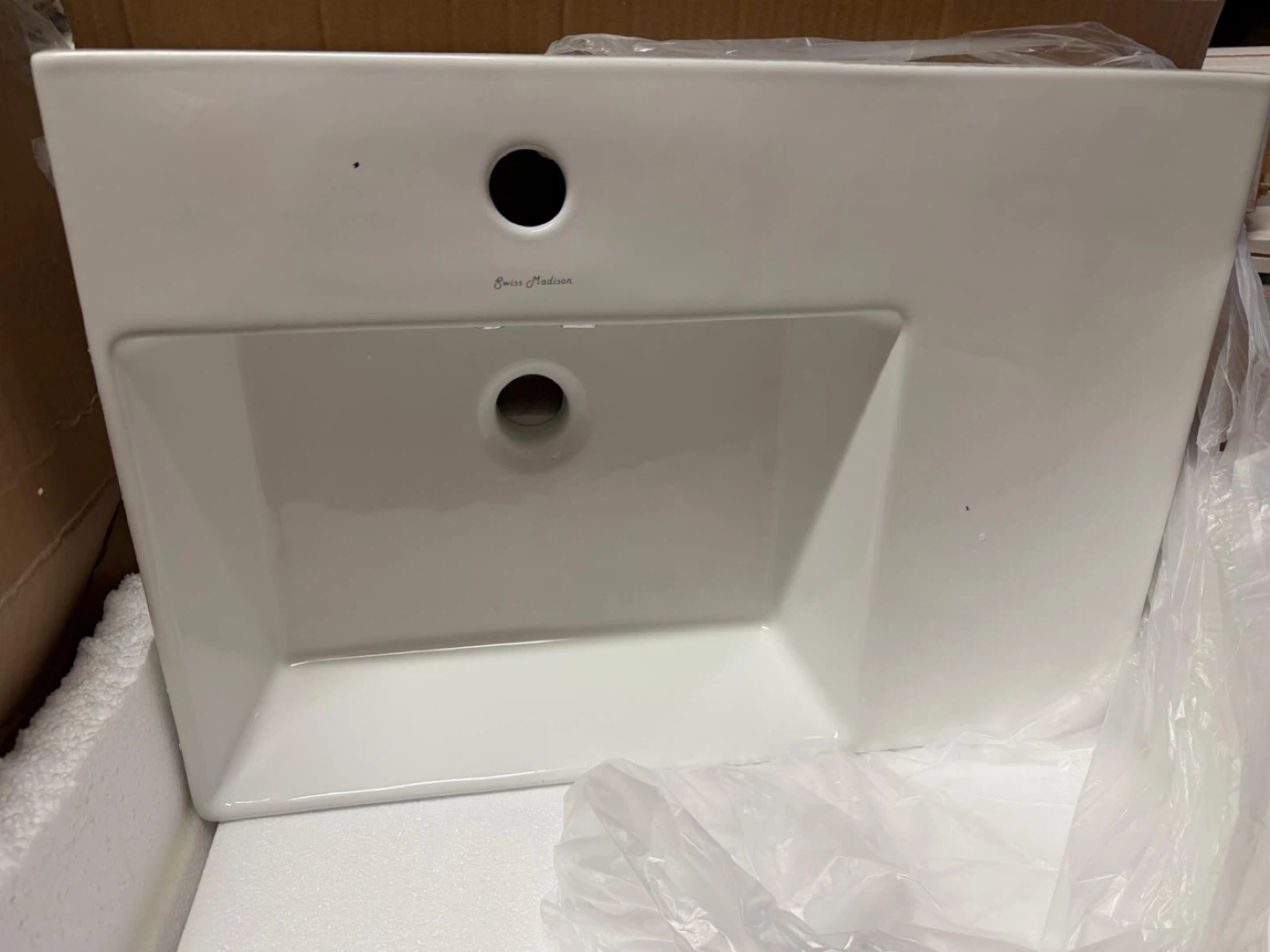 Swiss Madison Ceramic Sink