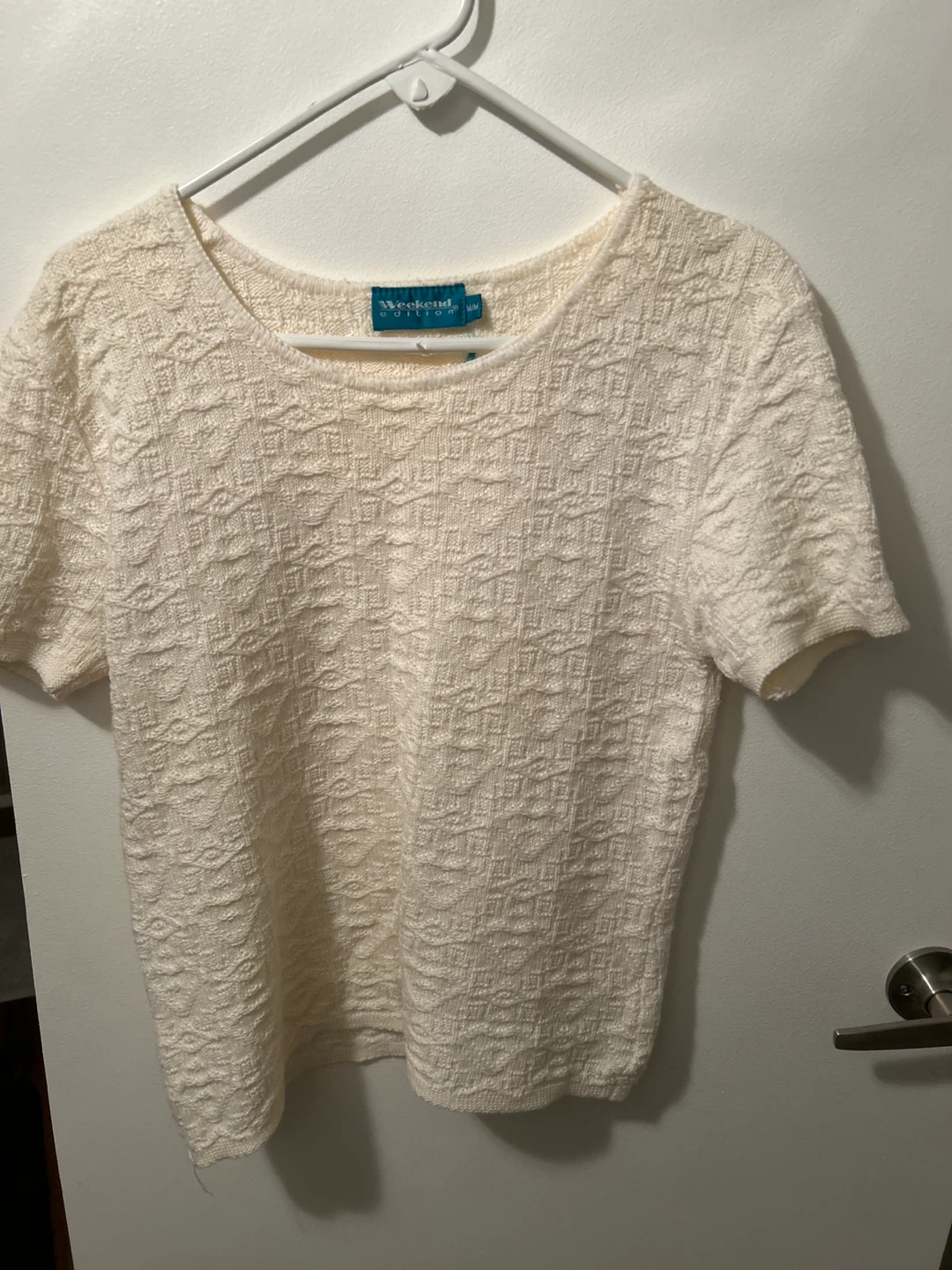 Weekend Edition Cream Textured Short Sleeve Top M/P