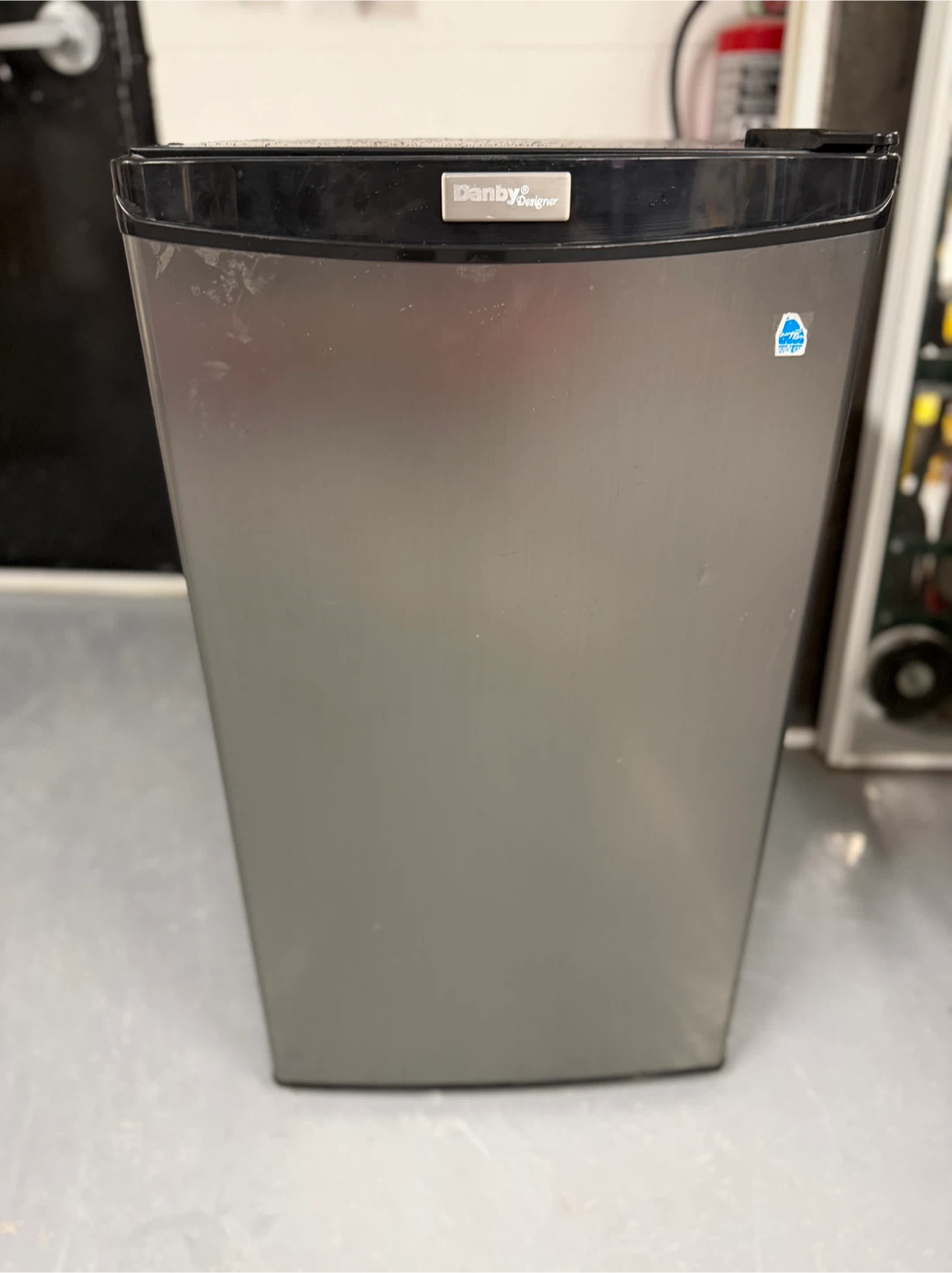 Danby Designer Mini Fridge - photo 3