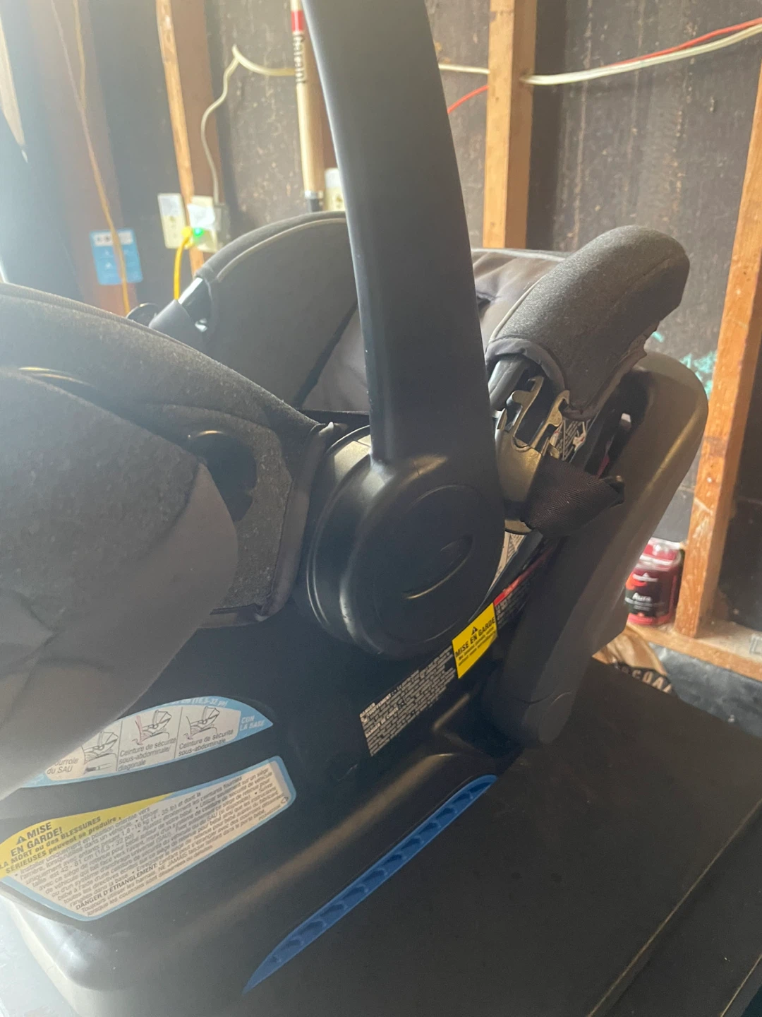 Graco SnugRide 35 DLX Infant Car Seat - photo 4