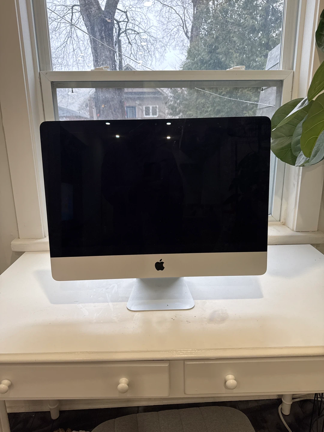 Apple iMac Desktop Computer