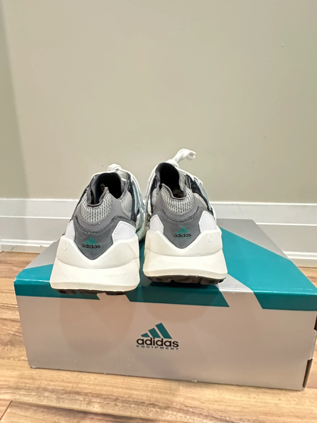New ADIDAS EQUIPMENT AGRAVIC size 9 US - photo 4