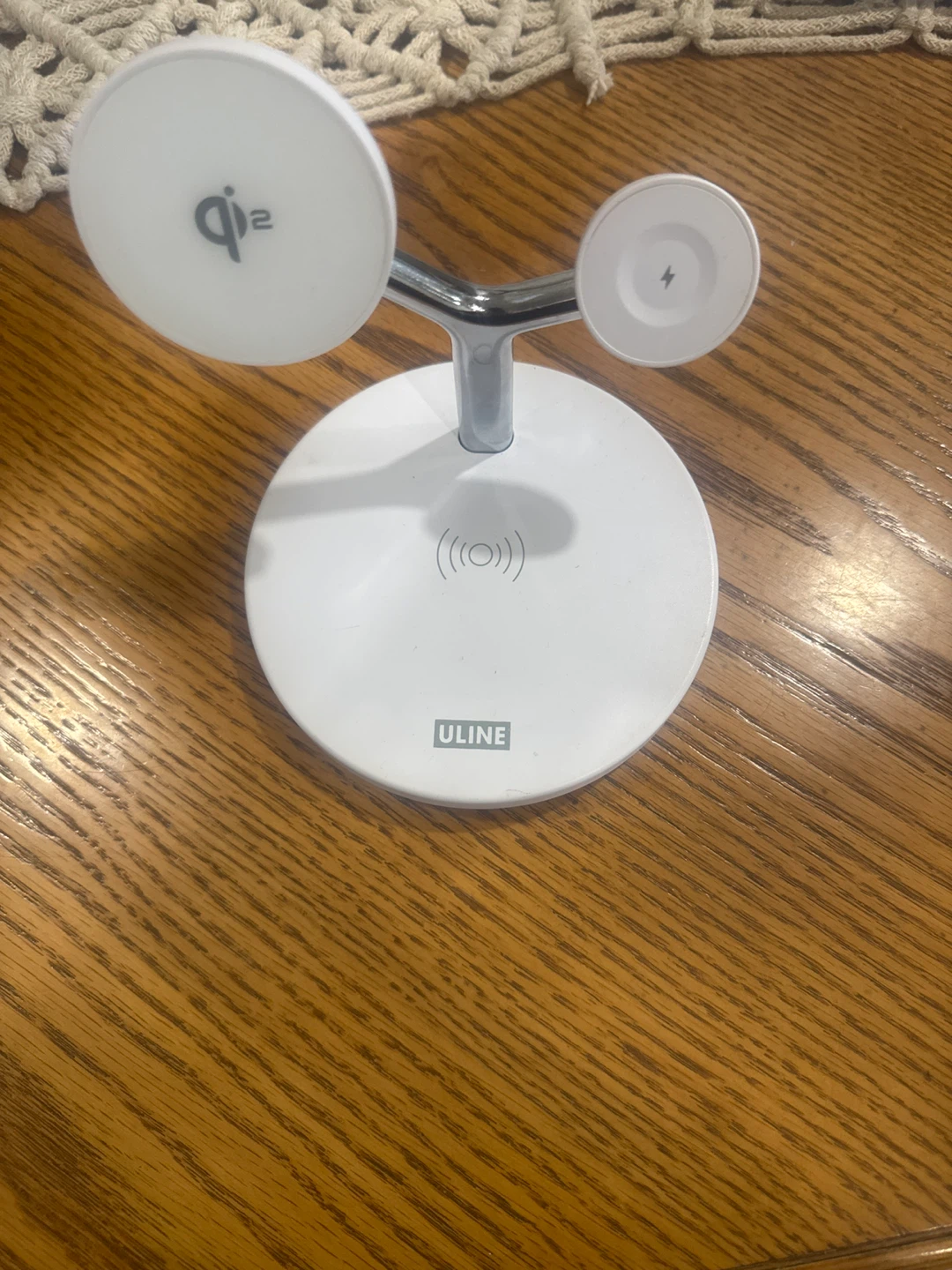 ULINE White Wireless Charging Stand - photo 3