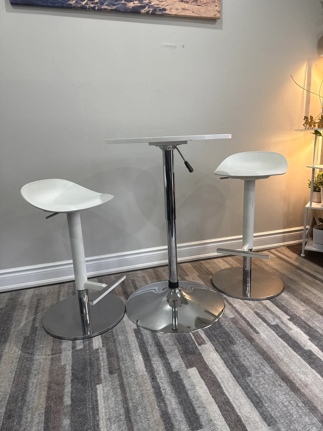 White Bar Table and 2 Stools Set - photo 3