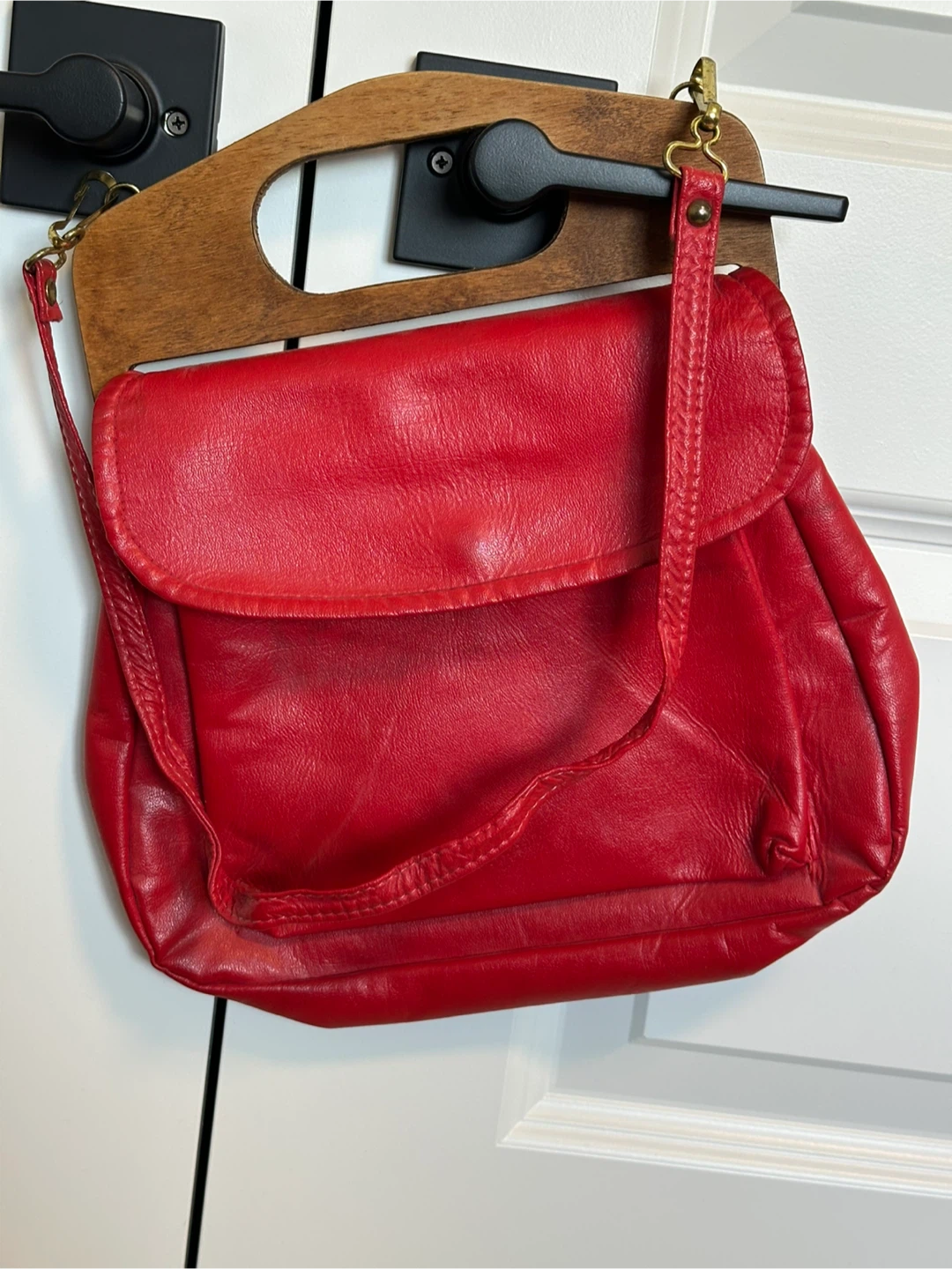 Vintage Cabrelli Purse with Wooden Handle and Original Hardware - photo 5