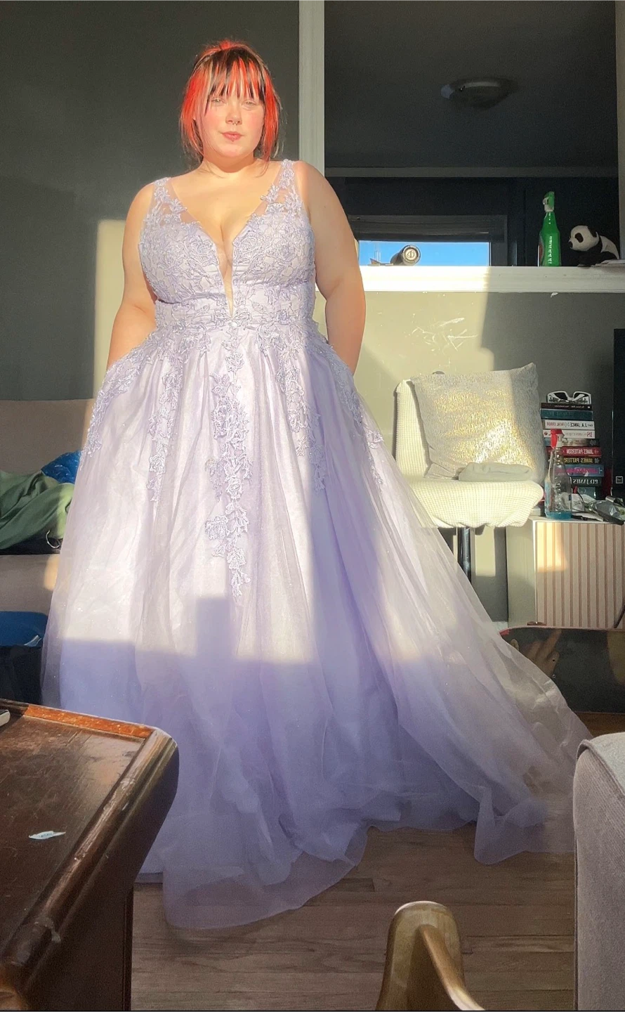 Fiesta Fashion Lilac Lace Ballgown - Size XXL - photo 3
