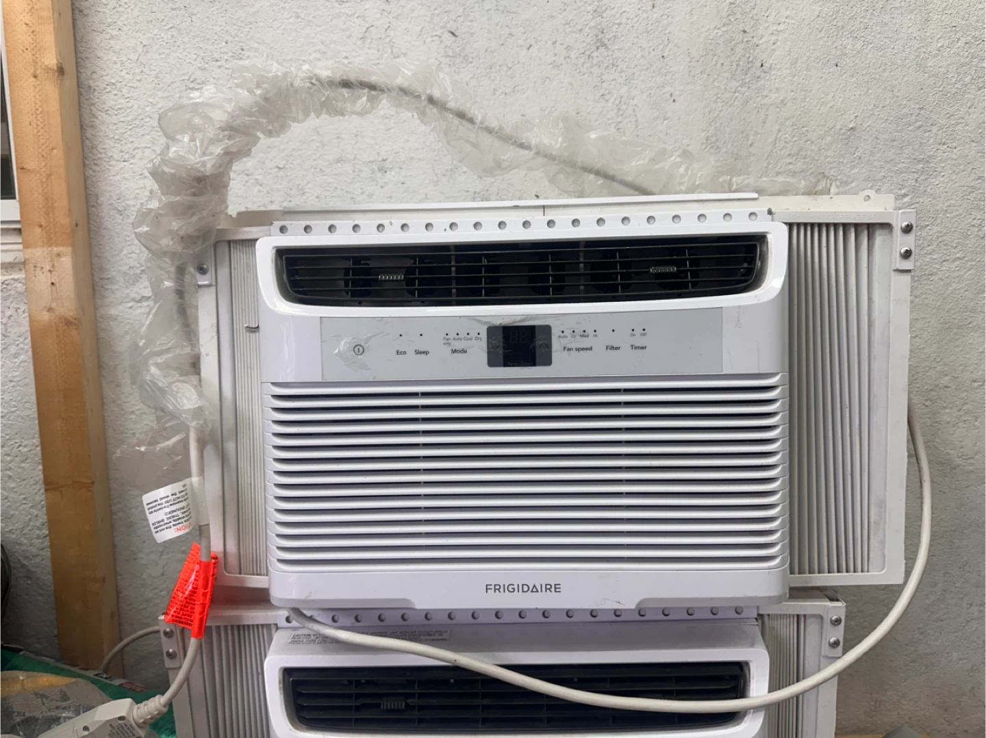URGENT SALE – Frigidaire Window AC (Excellent Condition)