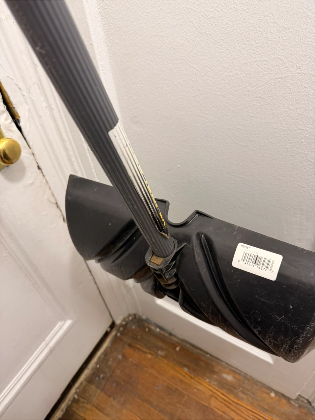 Snow Joe SJBLZD Snow Shovel - photo 4