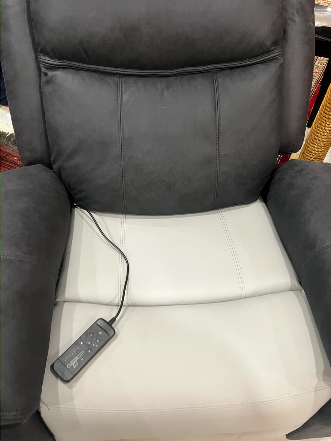 Power Recliner with Remote - photo 2