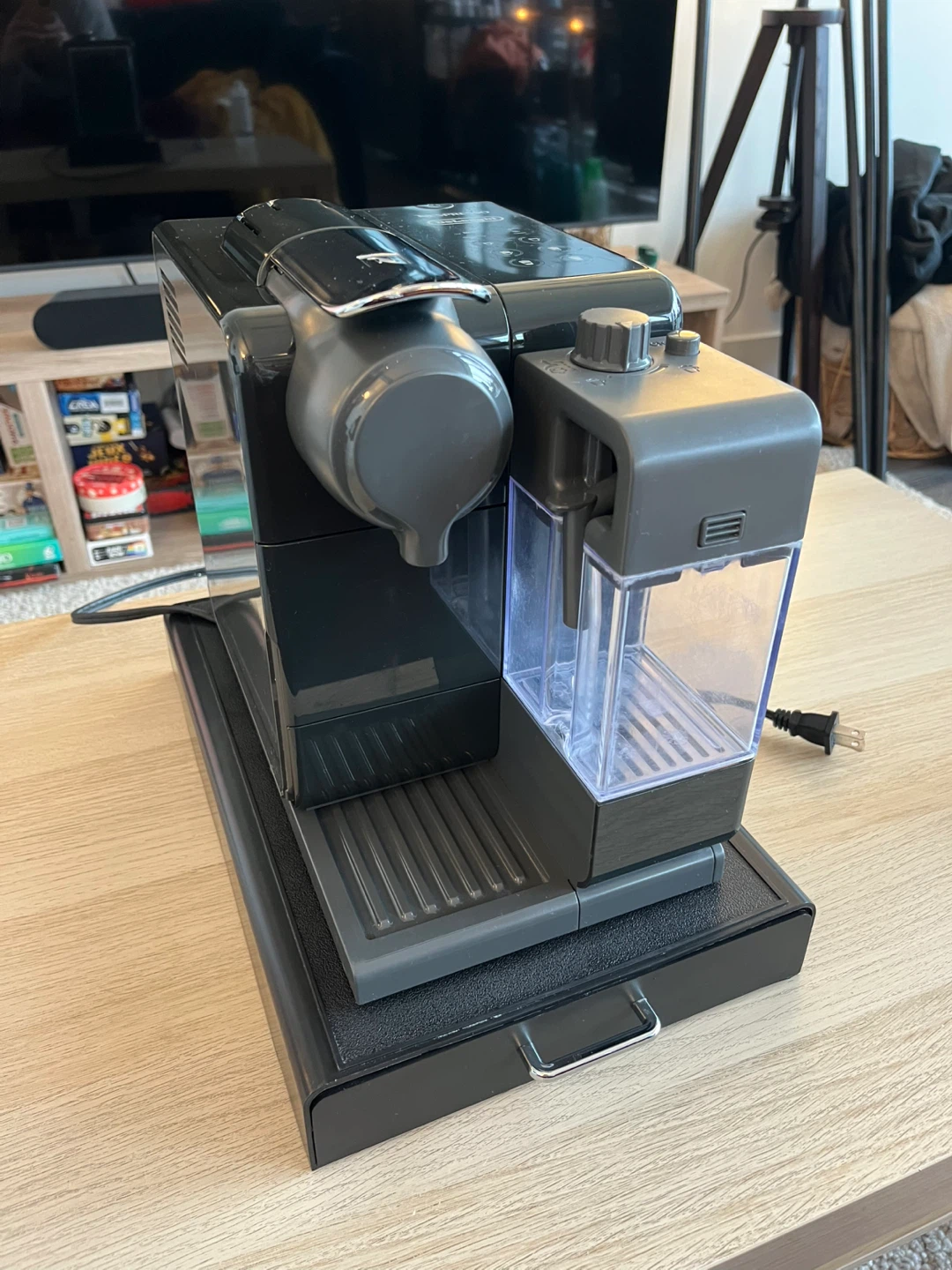 Nespresso DeLonghi Latissima Touch