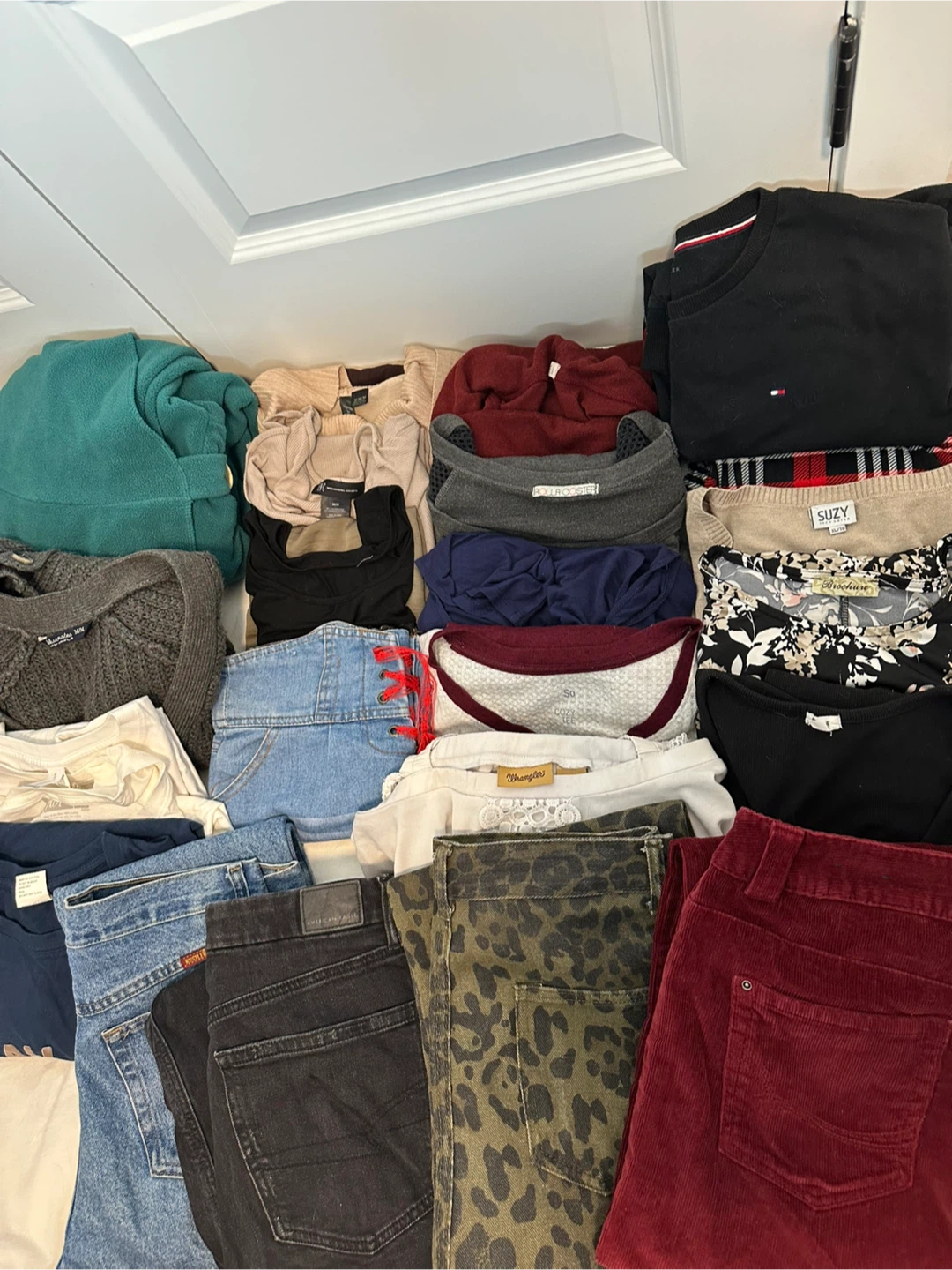 Assorted Women's Clothing Bundle - photo 4