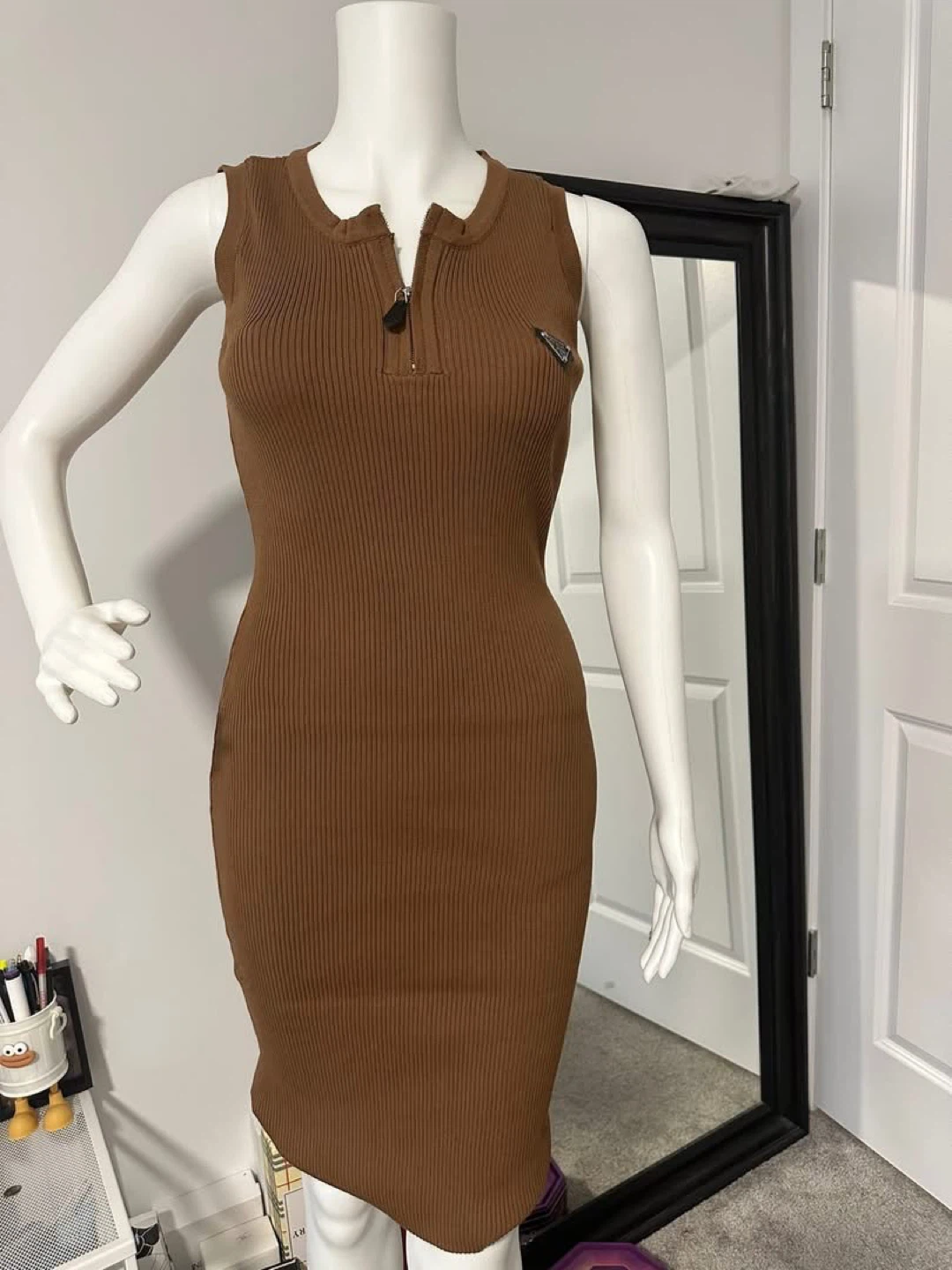 Brown Ribbed Sleeveless Zipper Dress