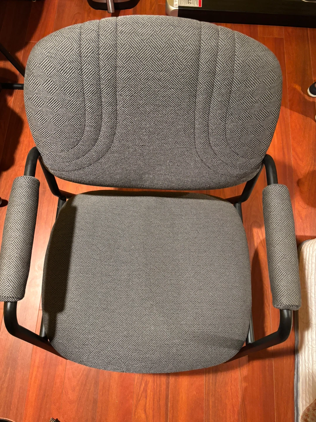 Grey office chair - photo 2
