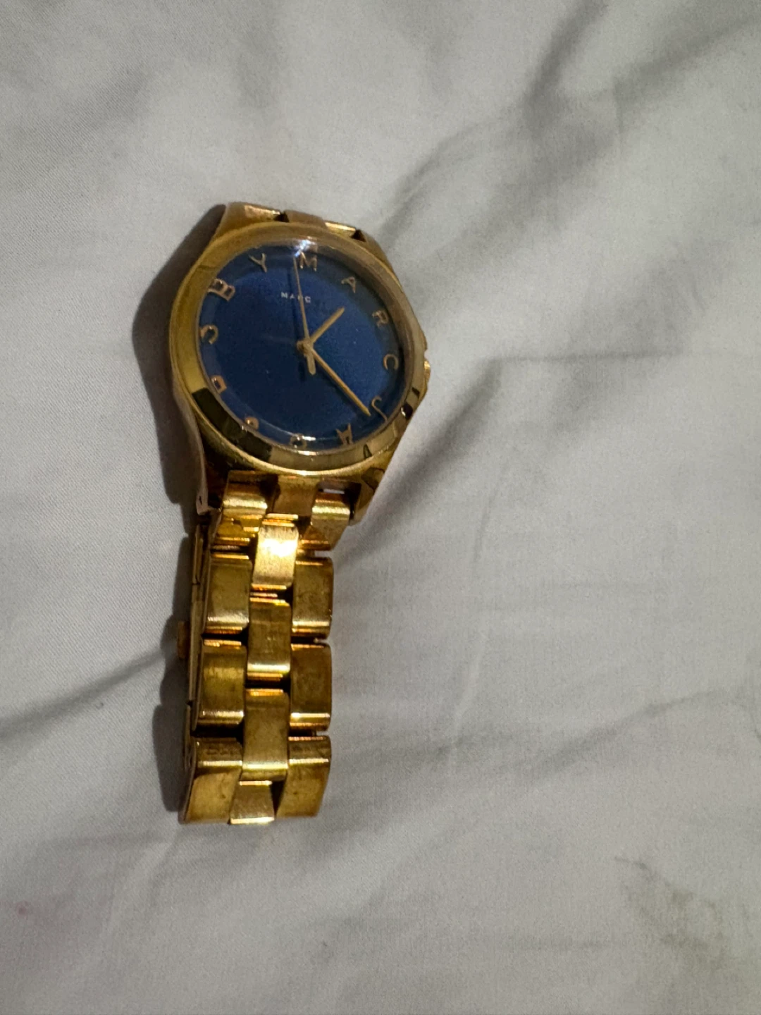 Marc by Marc Jacobs Gold Tone Watch - photo 3