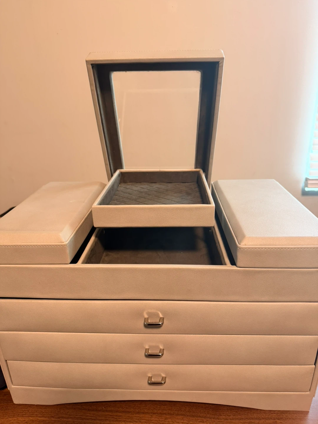 White Faux Leather Jewelry Box with Mirror - photo 2