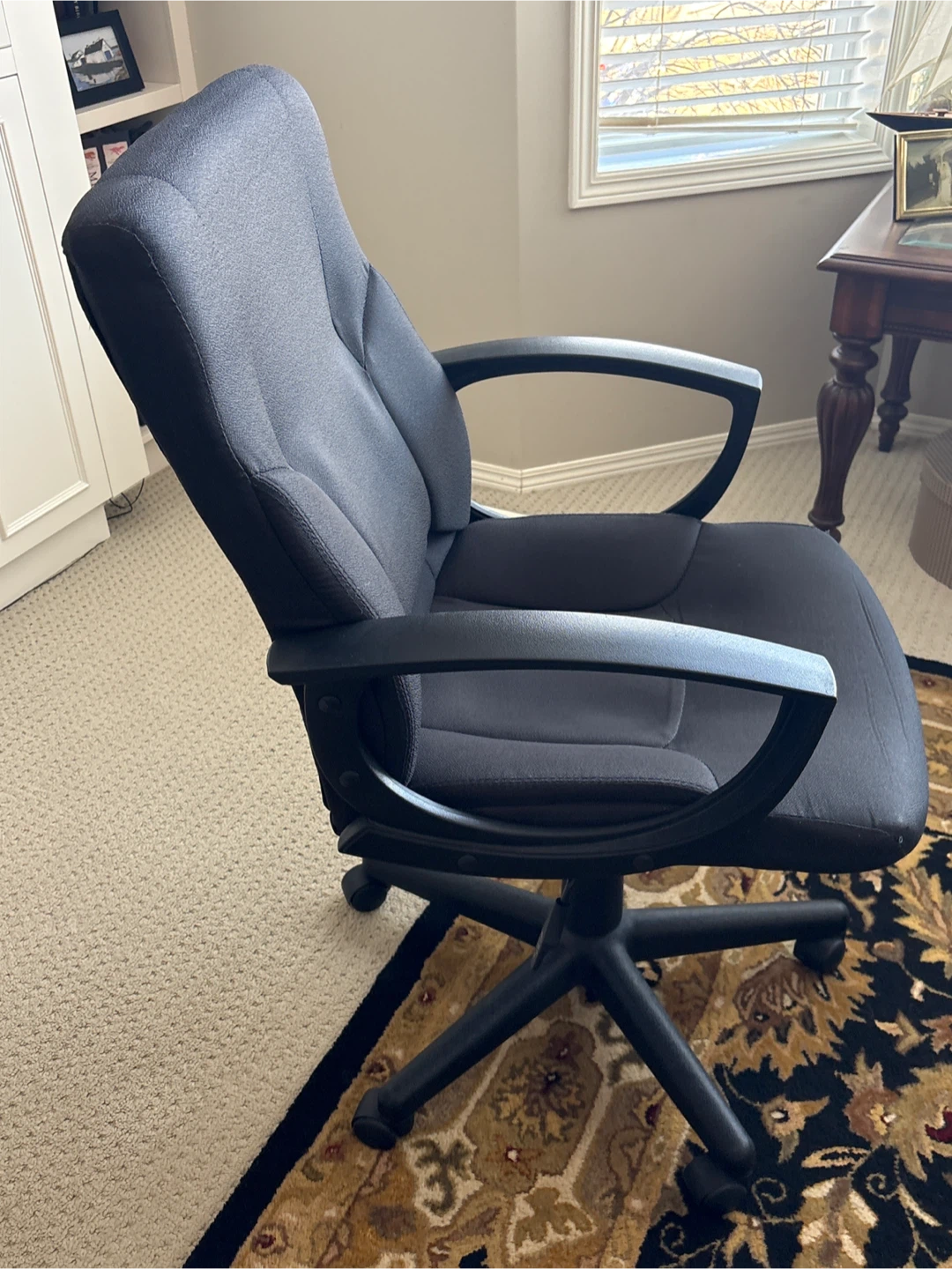 Black Office Chair - photo 2