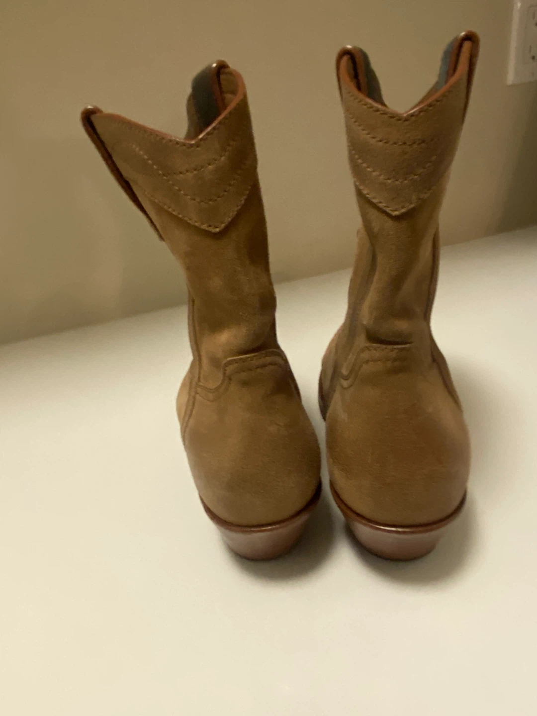 Saint Laurent Paris Suede Western Boots - Size 40 - photo 4