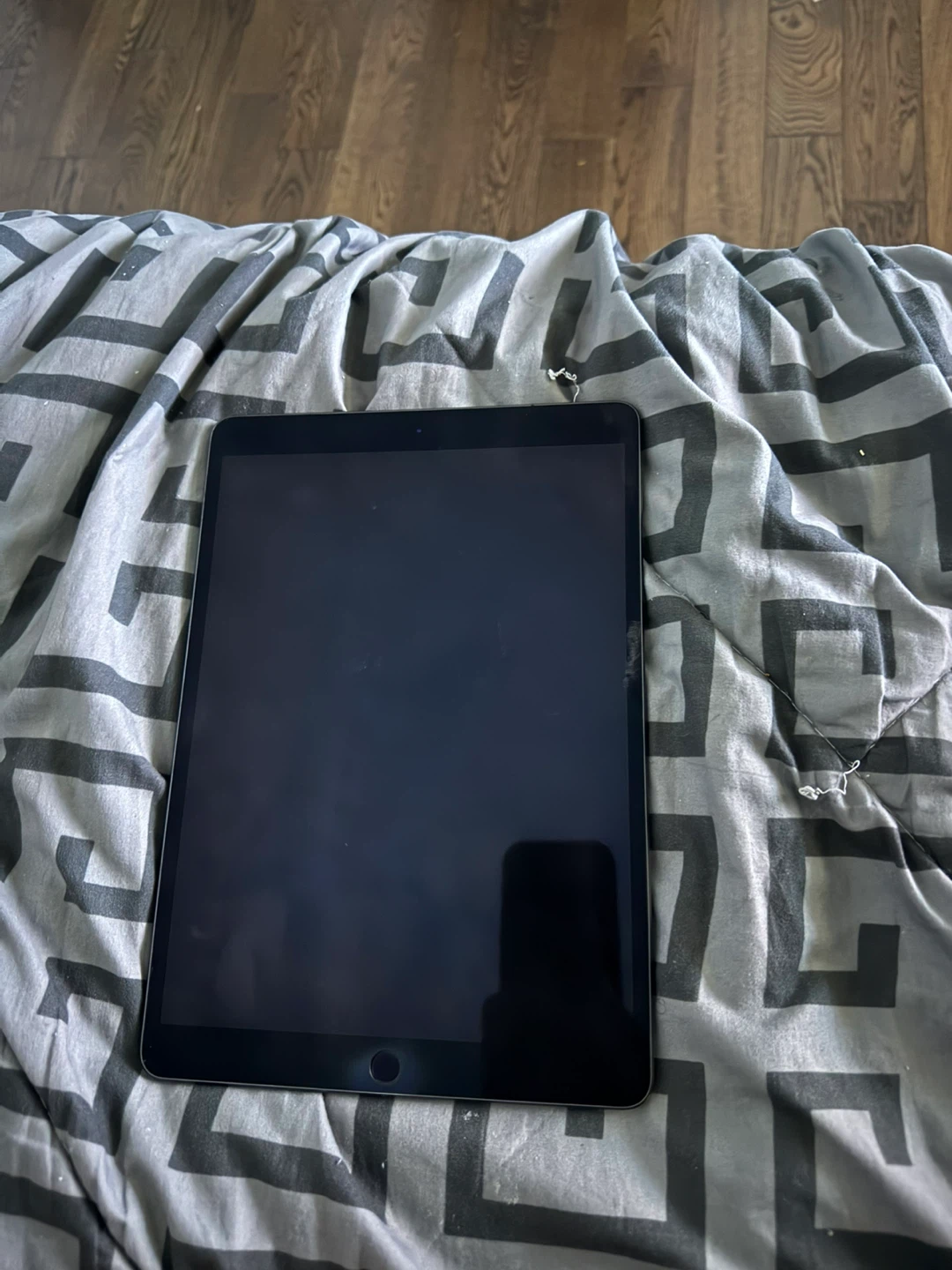 Apple iPad Air 3rd Gen 256GB + Aftermarket Pencil