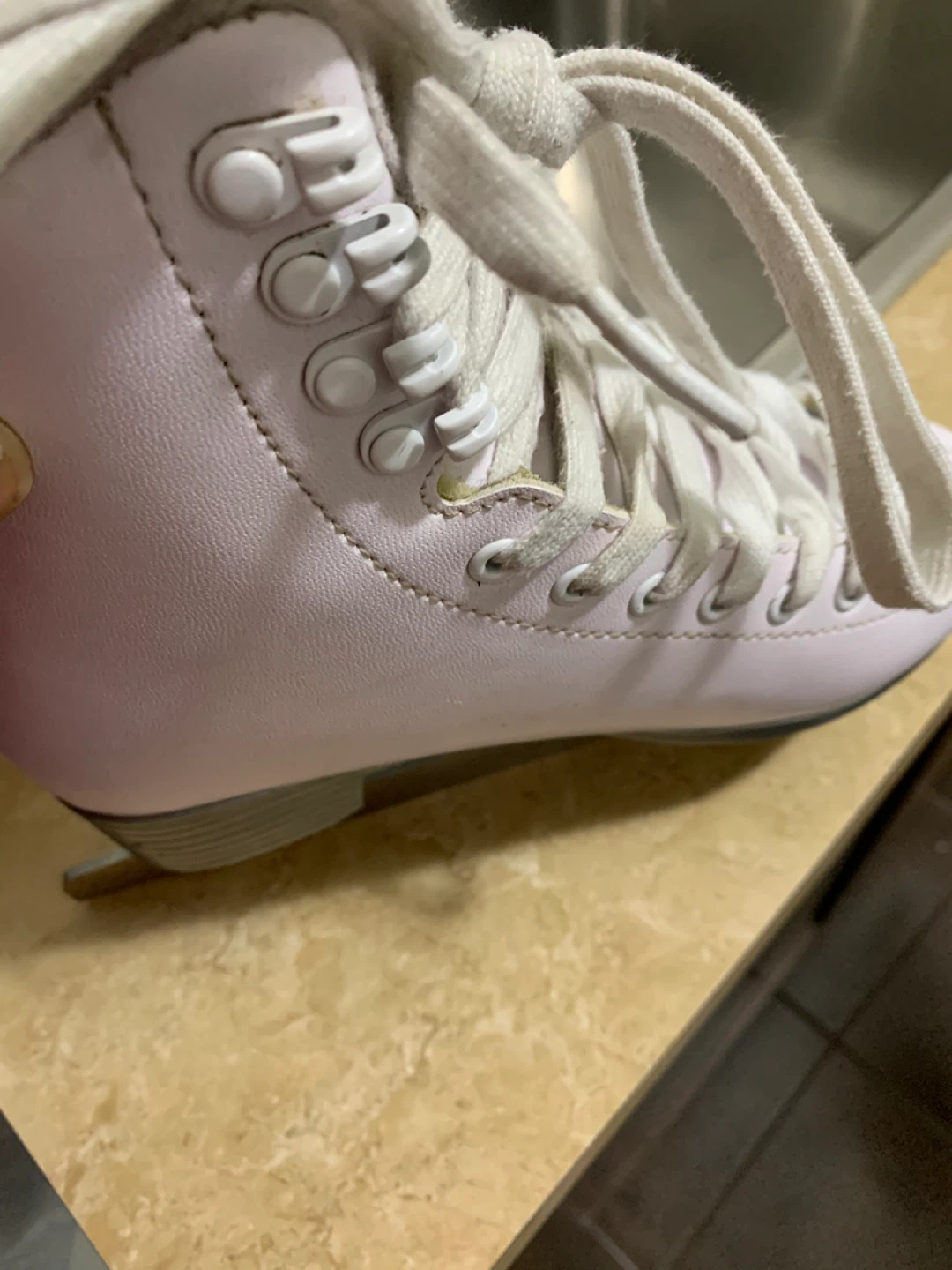 Jackson Cameo 200 Figure Skates